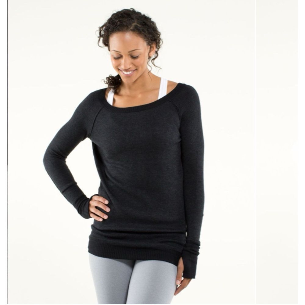 Lululemon Chai Time Pullover Reversible Thumb Hole Black / Heather Deep‎ Black